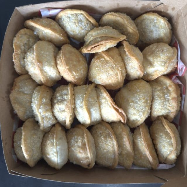 Mini Pastelitos Tray (25 pcs).